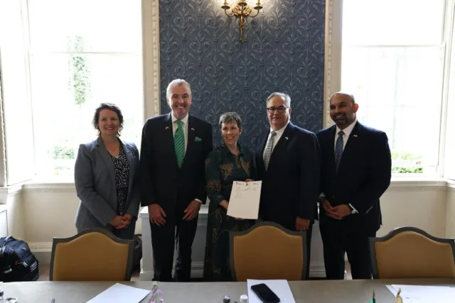 At the signing of the MOU in the Merrion Hotel, Dublin on Monday 25 April 2022. (L-R) Meghan Drury-Grogan, Head of Department of Enterprise & Technology, School of Business, ATU; Philip D Murphy, Governor, State of New Jersey, Dr Orla Flynn, President ATU, Christopher Paladino, President, New Brunswick Development Cooperation (DEVCO), Wesley S Matthews, President and CEO, Choose New Jersey.