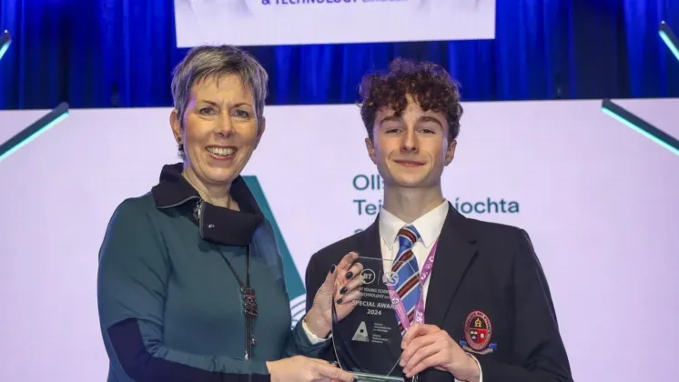 Seán O’Sullivan, a secondary school student from Coláiste Chiaráin, Croom, Co Limerick being presented with an ATU sponsored award by Dr. Orla Flynn, ATU President at the BT Young Scientist Awards 2024.