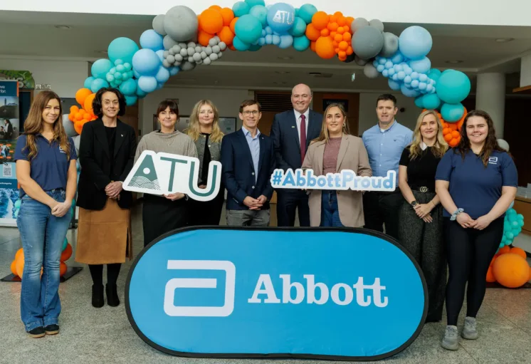 Gemma Lavin (Abbott), Catherine Kennedy (ATU), Catherine Young (ATU), Kate Peters (Abbott), Trevor McSharry (ATU), Aidan Haughey (ATU), Rachelle Waters (Abbott), James Brady (Abbott), Kelly O’Sullivan and Millie Tiernan (Abbott), at the launch of the Sligo Engineering Fair at ATU, Sunday 2 March from 12-4pm.